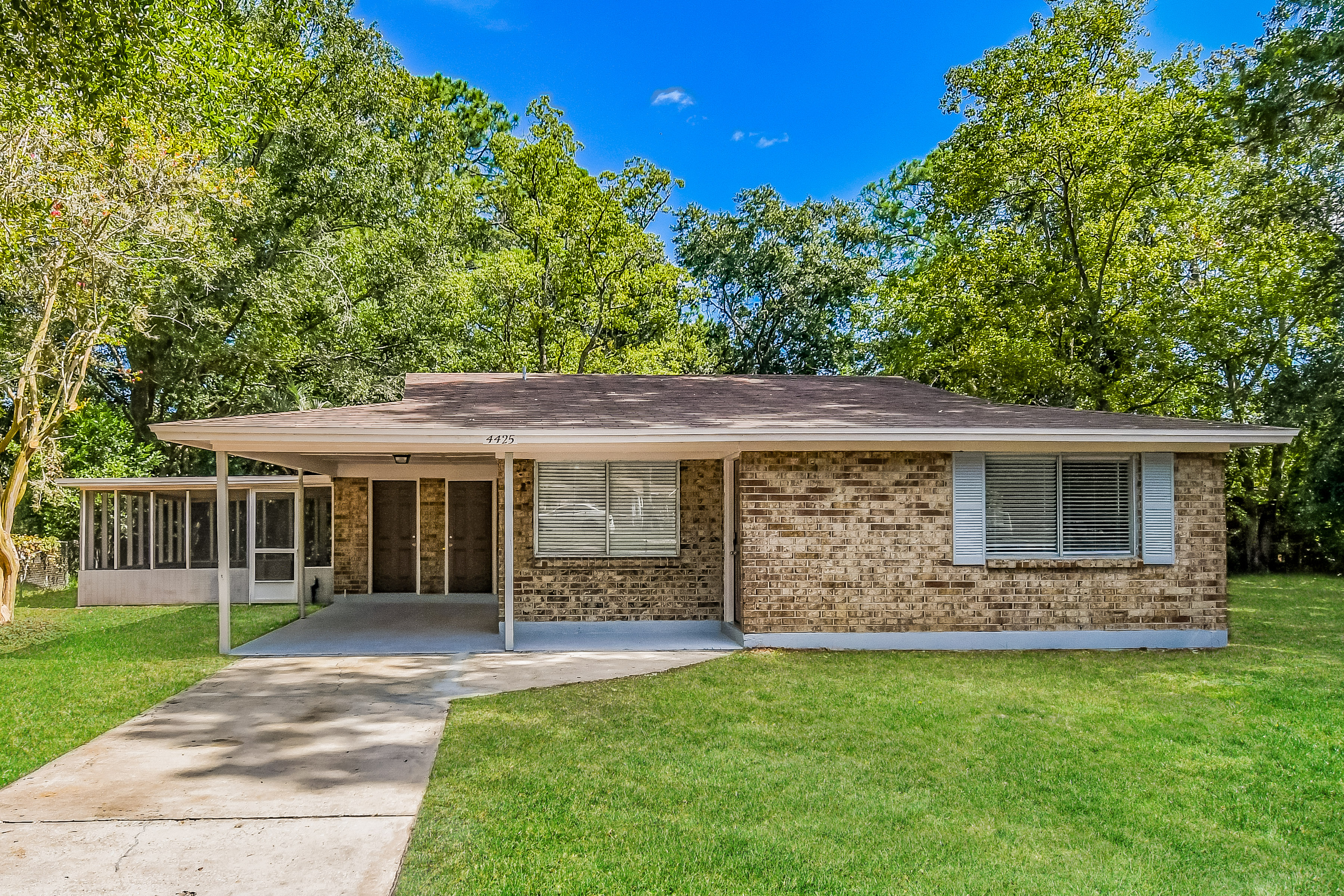 4425 E JANA LN Jacksonville, FL 32210